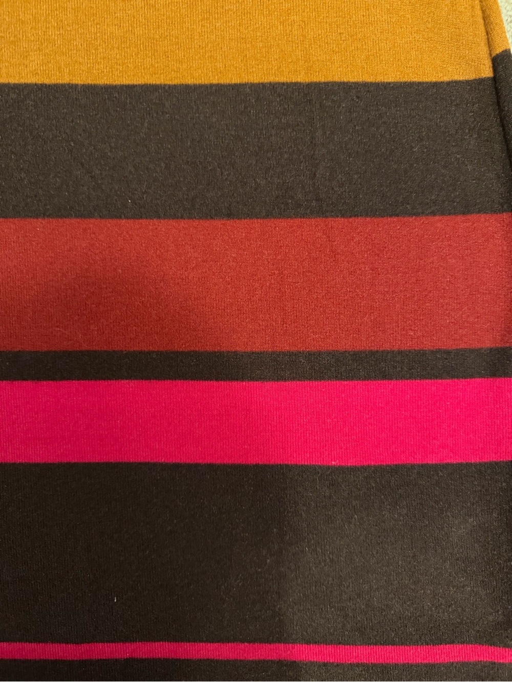 Perfect fall Striped Scoop Neck Bodycon Dress in Burgundy, Pink & Mustard - Picture 5 of 6